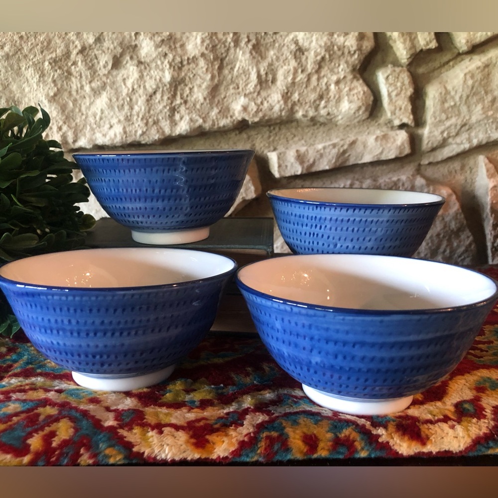 Set‎ of 4  Pier 1 Blue White Ribbed 5-1/4" Rice Soup Bowls Excellent Condition